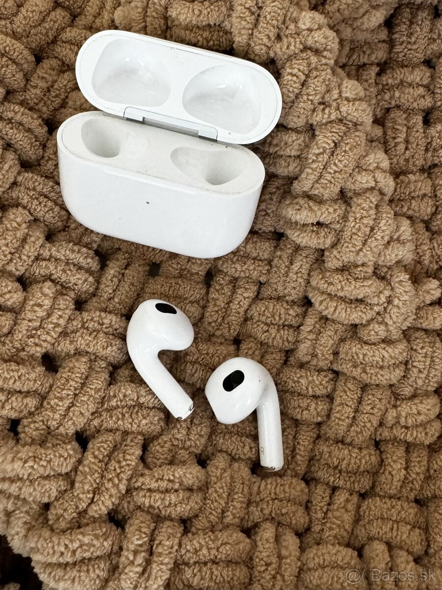 Apple airpods 3, model -2564