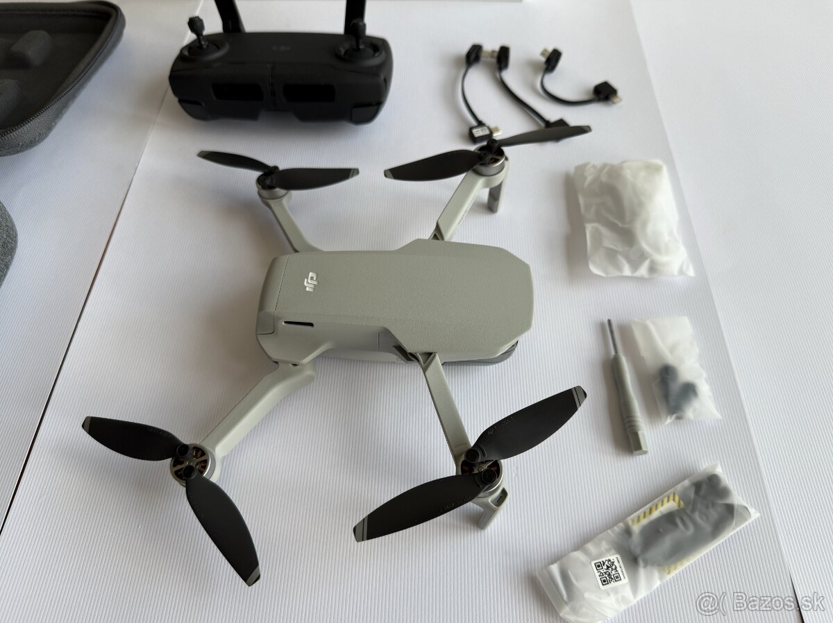 DJI Mavic Mini Fly More Combo