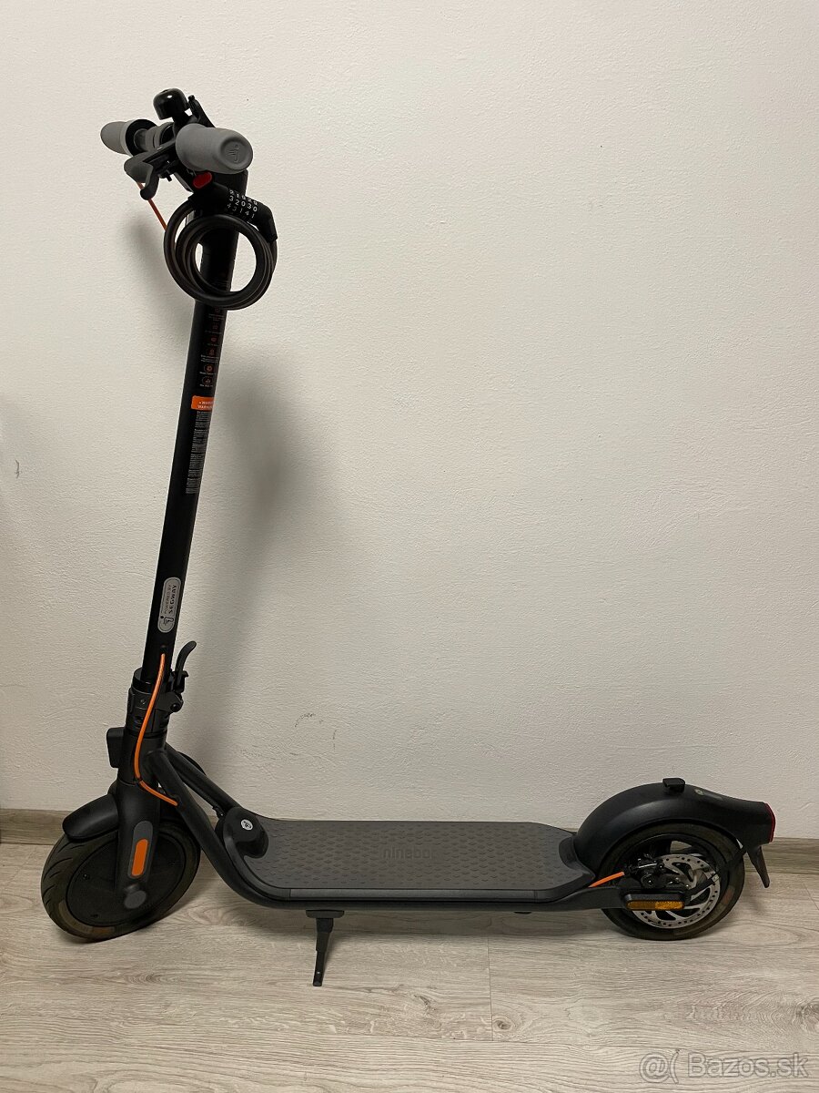 Ninebot Kickscooter F30E - Segway