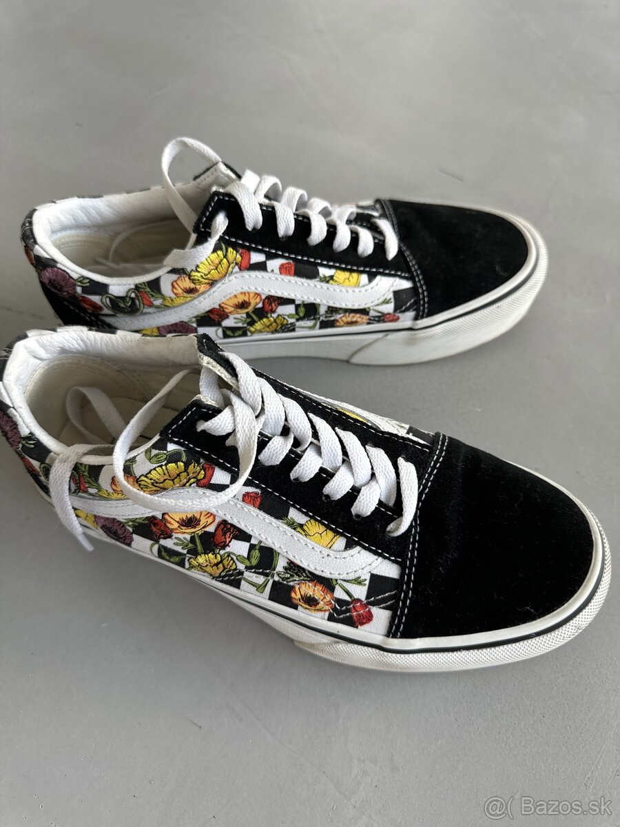 Vans tenisky