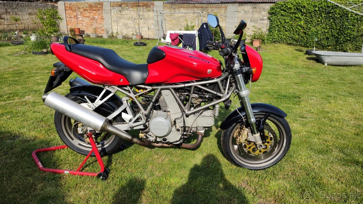 Ducati 750 ss