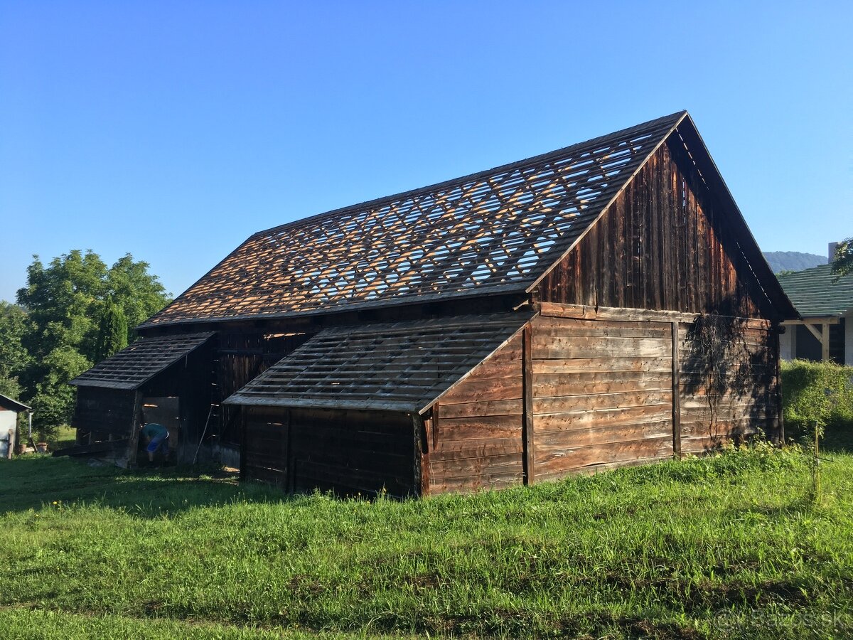 Kúpim staré dosky - Stodola - východné Slovensko