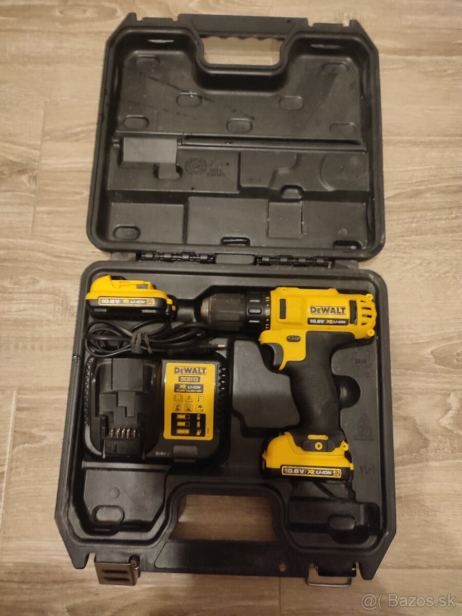 DEWALT DCD710D2 Aku vŕtačka CS 10.8V XR Li-Ion