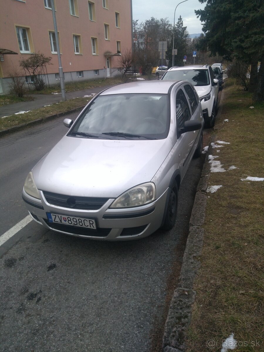 Opel corsa 1,2 59kw benzín