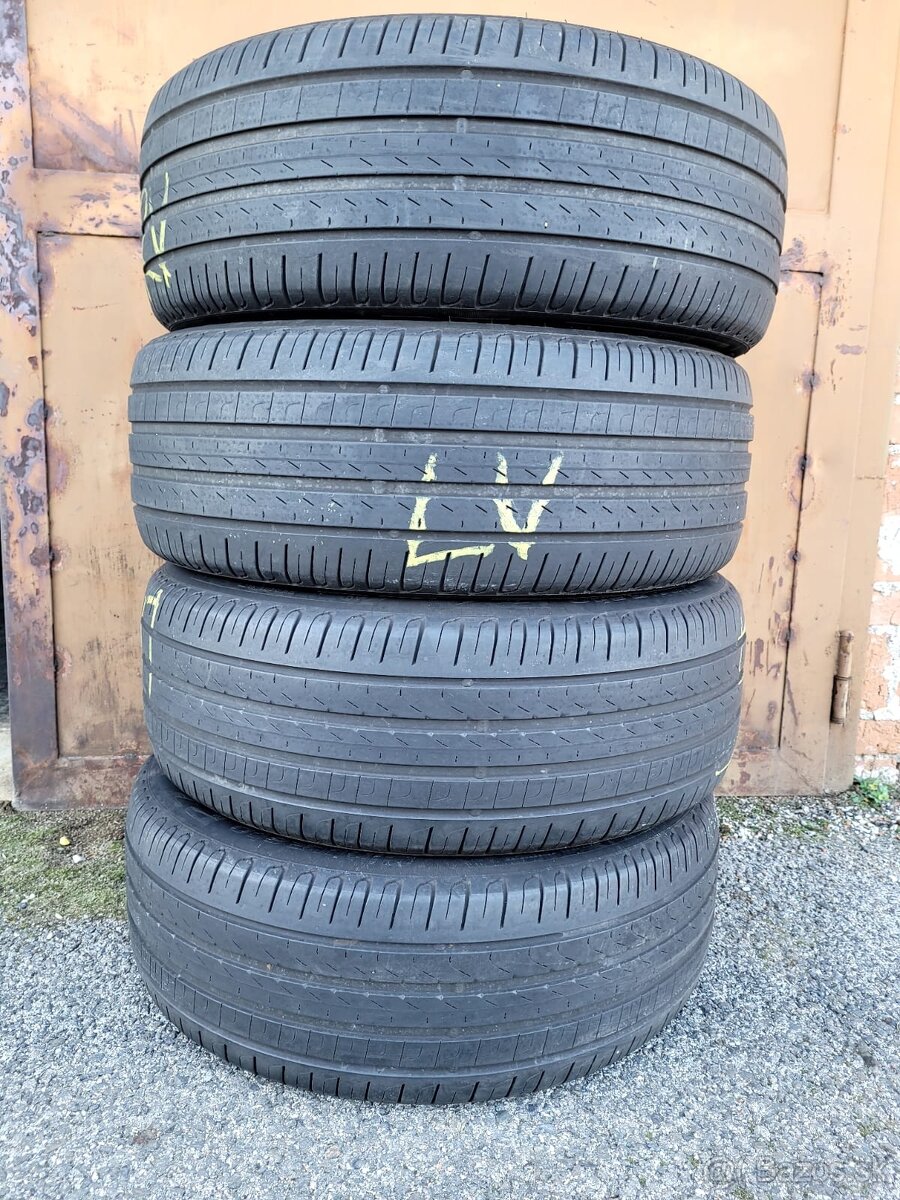 225/55R18 Pirelli