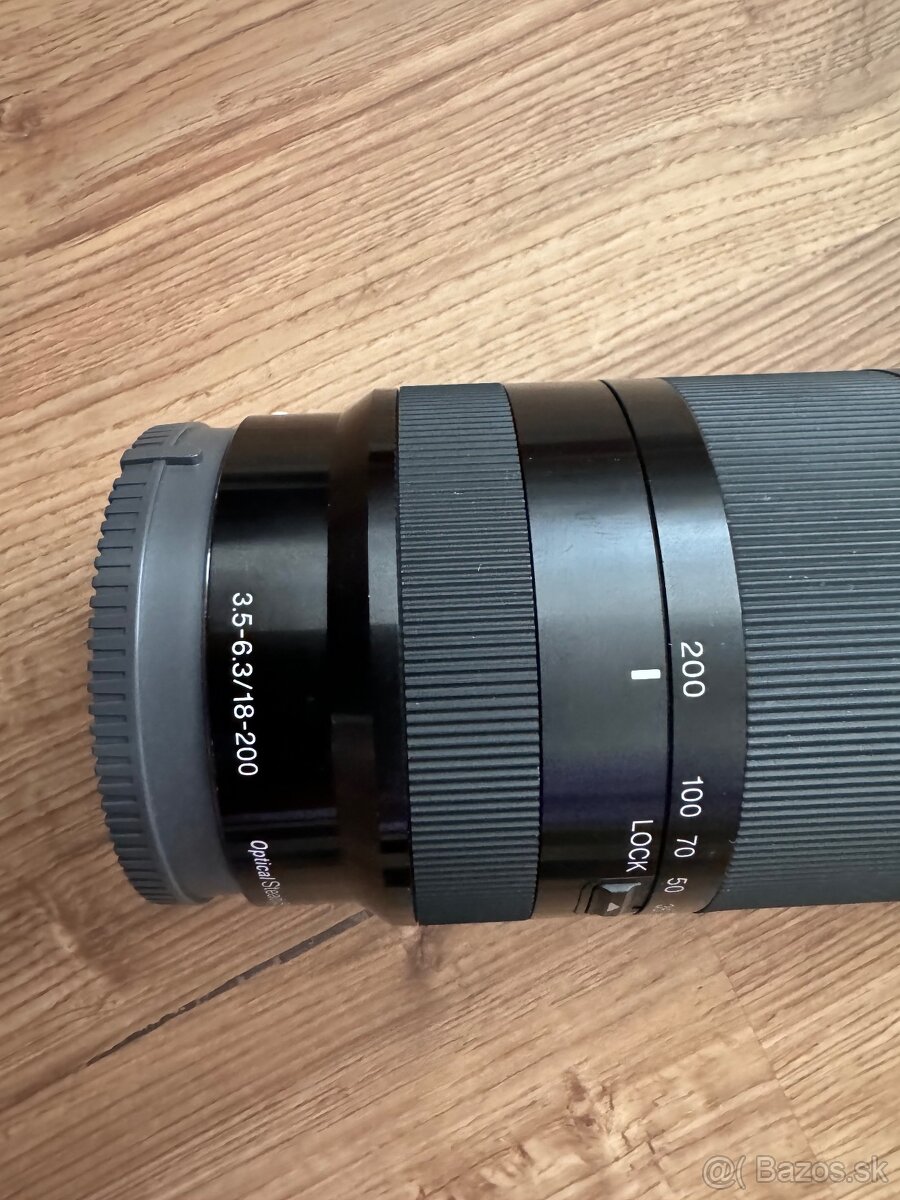 Sony e mount F3,5-6,4  z18-200mm