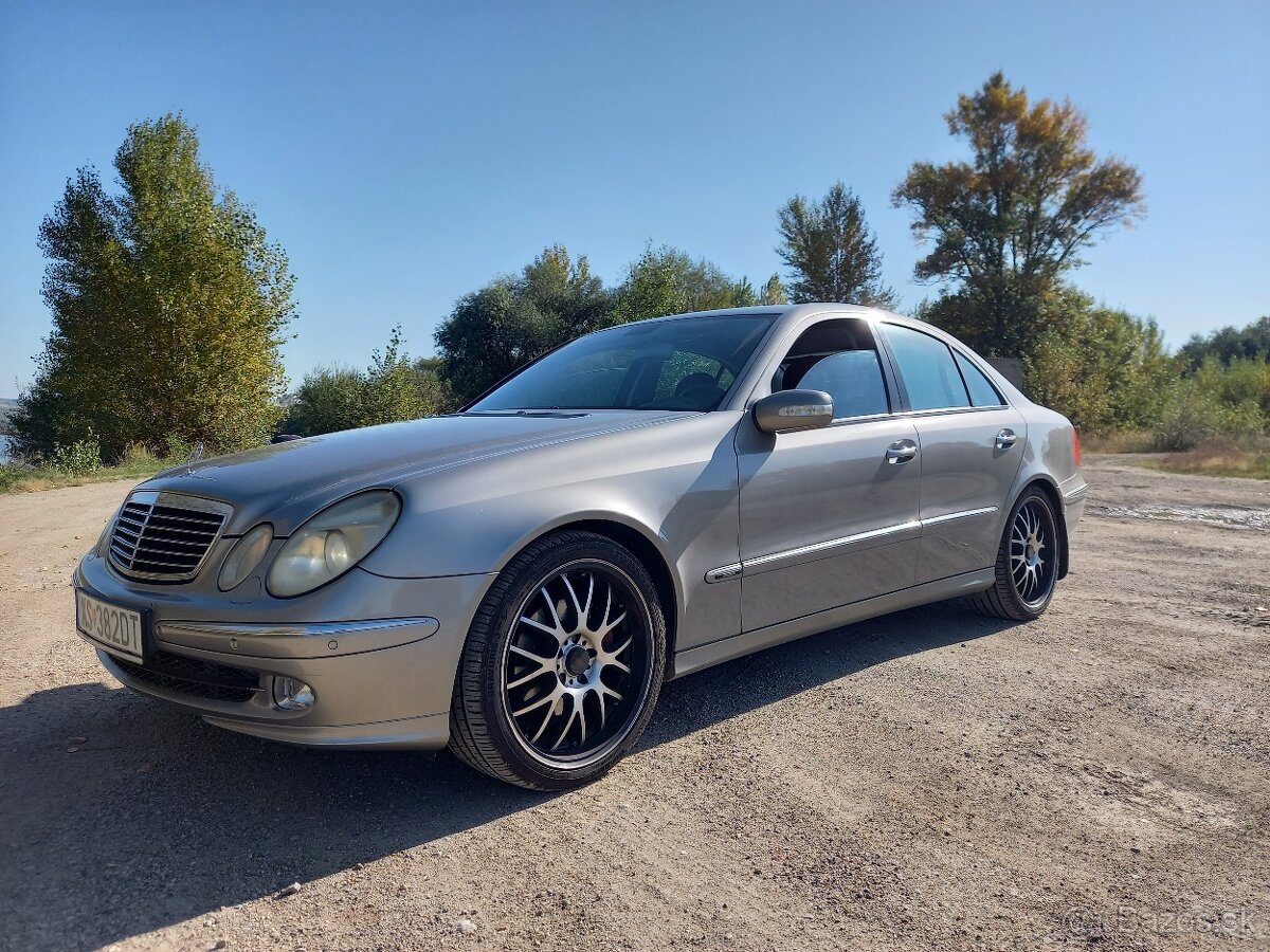 mercedes e 320 4matic avantgarde benzín