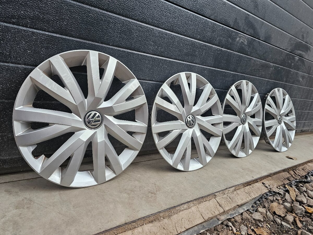 Puklice Volkswagen 16"