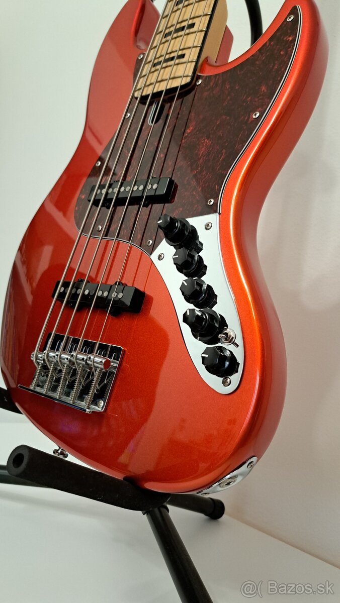 Marcus Miller V7 Vintage by Sire