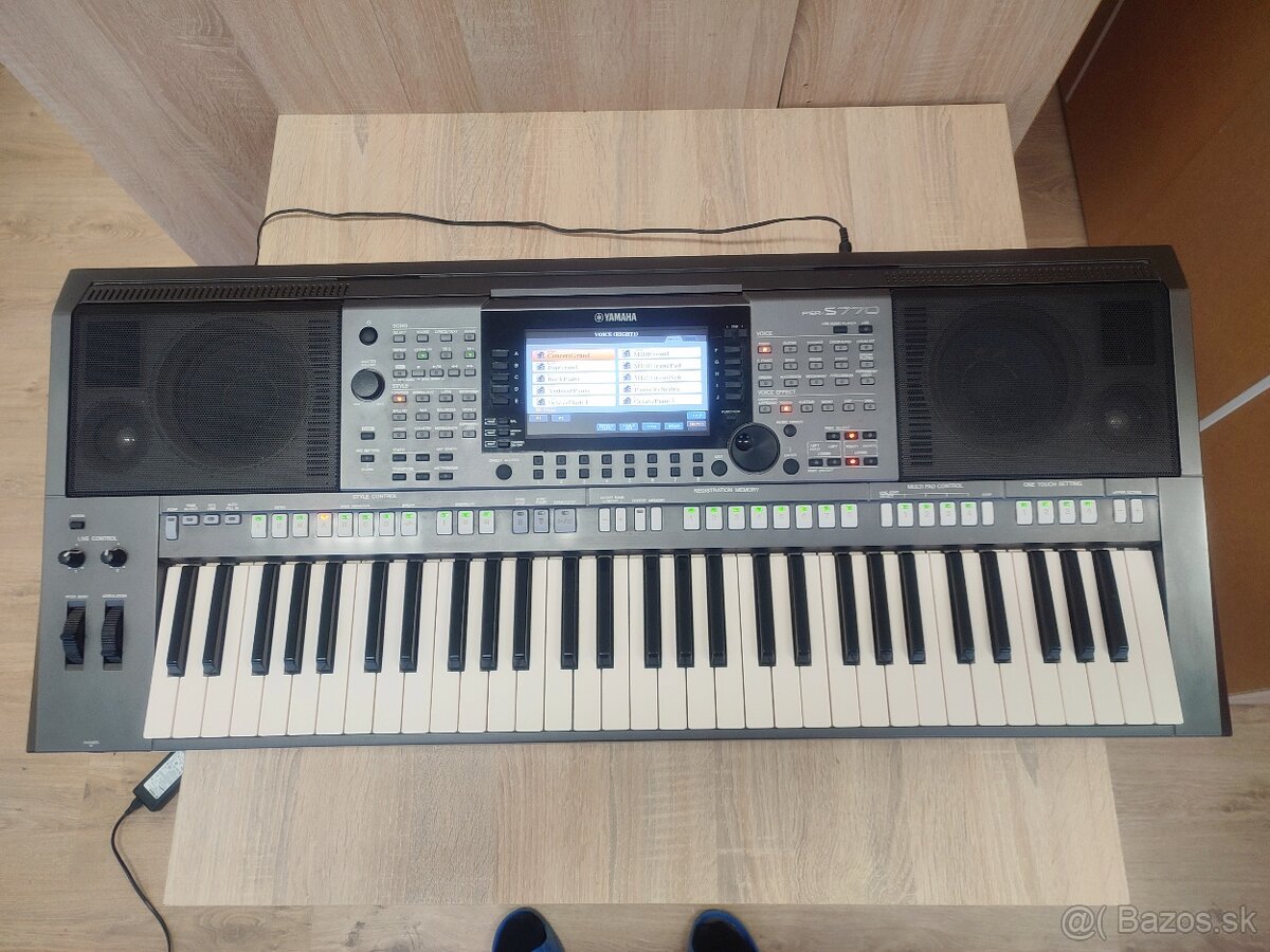 Yamaha PSR-S770