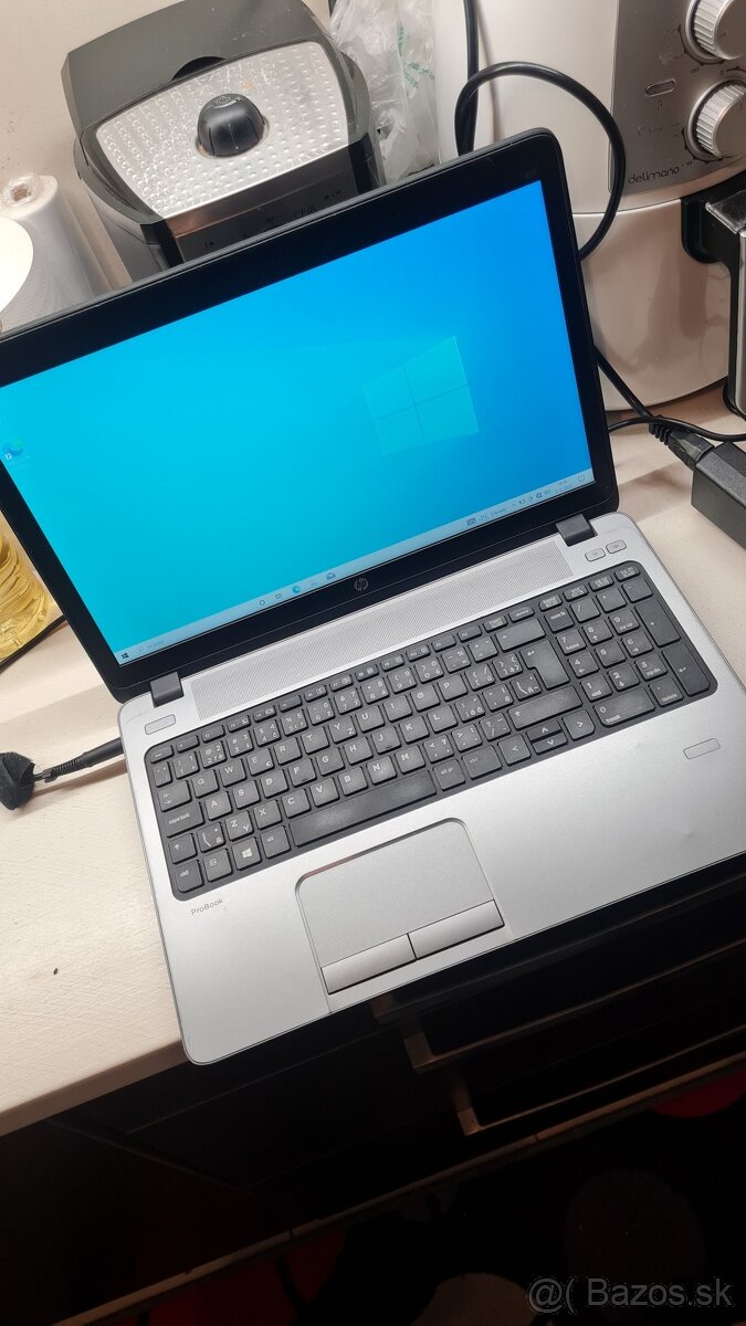 15palcový HP notebook - nový SSD, škaredší 15palcový