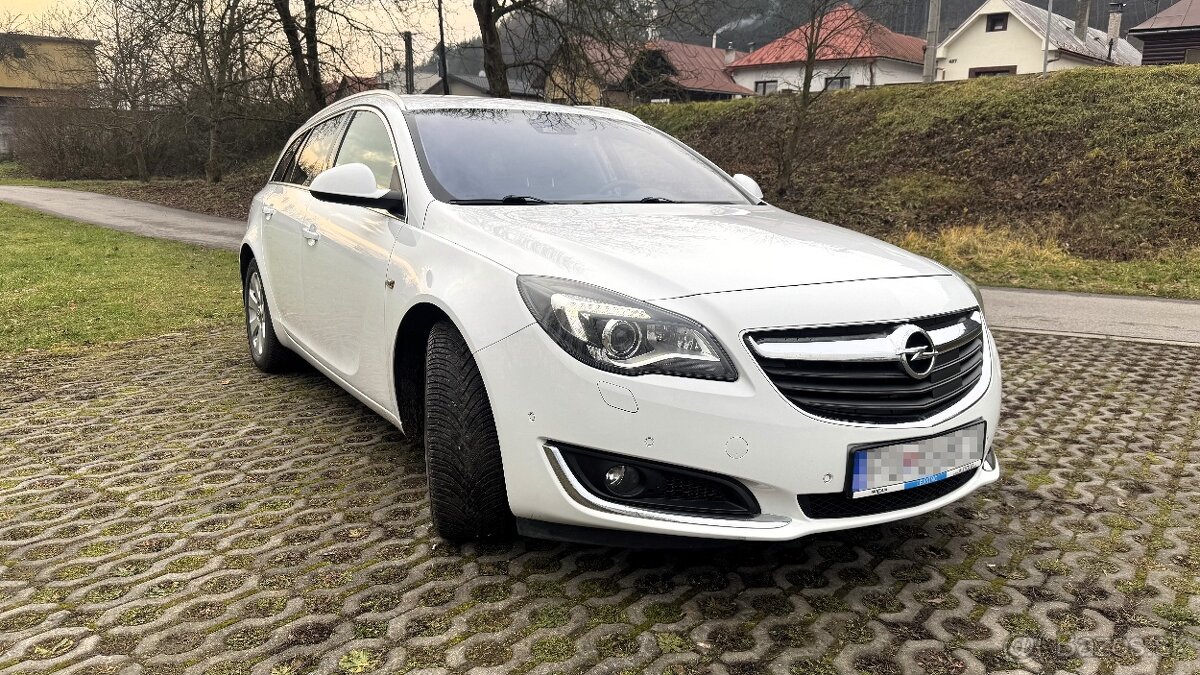 Opel Insignia ST 1.6 2016 Cosmo - Bi-Xenon, Apple CarPlay