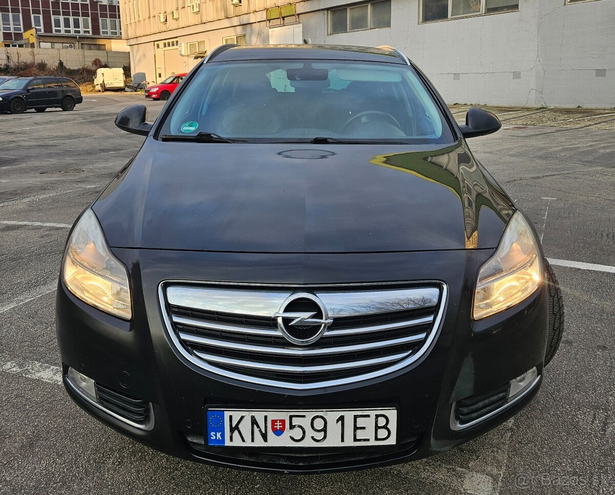 Opel insignia 2011