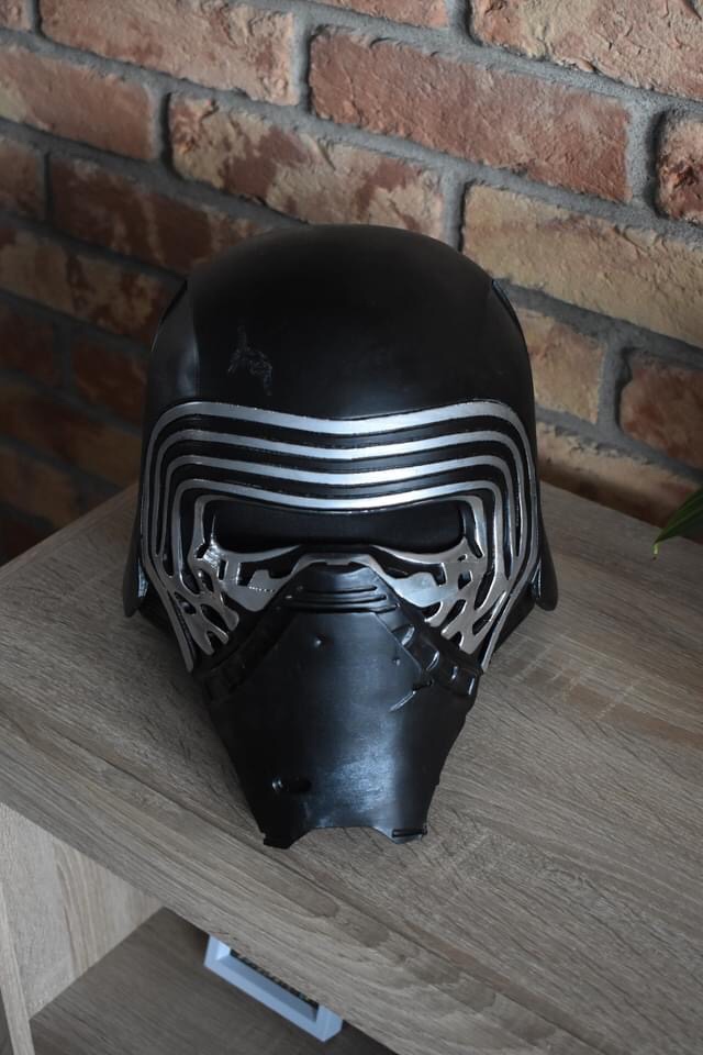 Kylo ren helma star wars