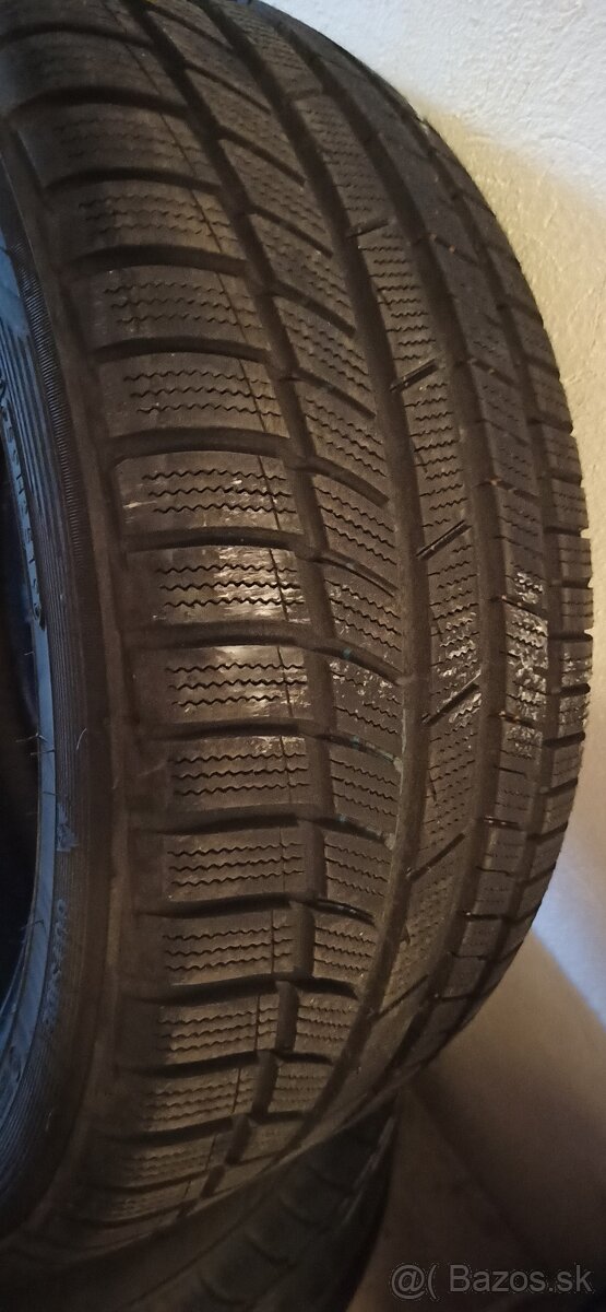 Zimné pneumatiky 235/45 R18