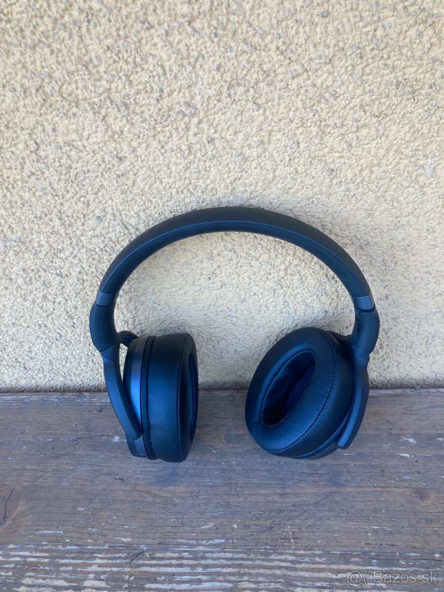 Bezdrátová sluchátka Sennheiser HD 4.40 BT