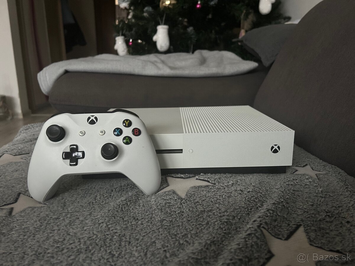 Xbox One S + Ovládač