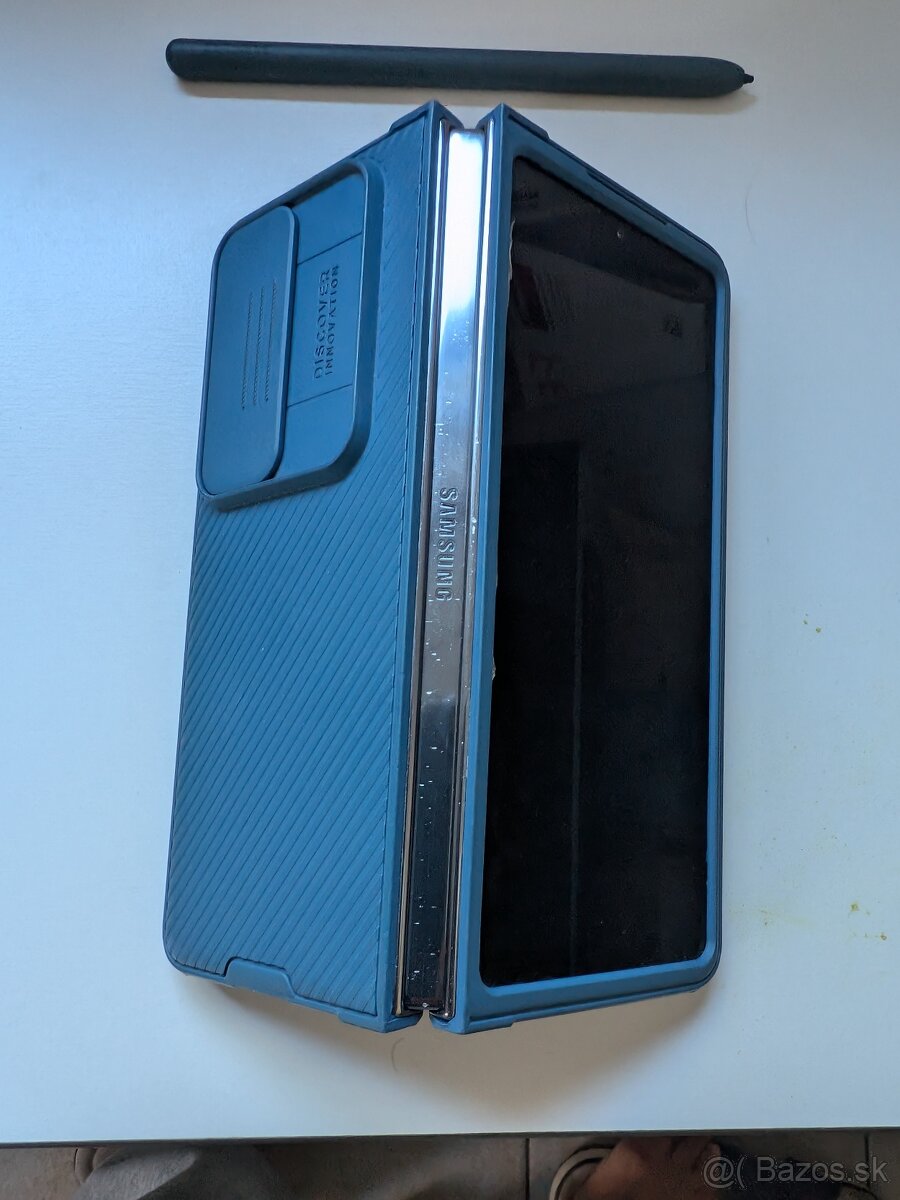 Samsung Galaxy Z Fold 4