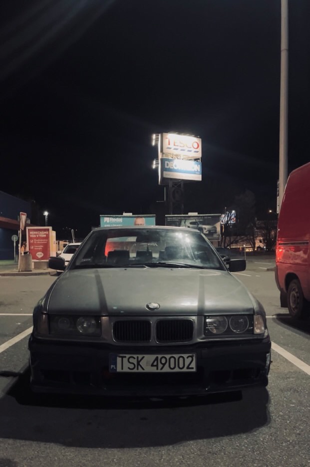 BMW e36 320i