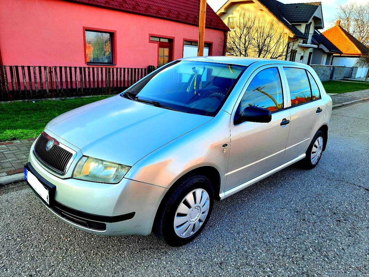 Škoda Fabia 1,4MPI 50KW Garážovaný stav 76.000.Km 1.majiteľ