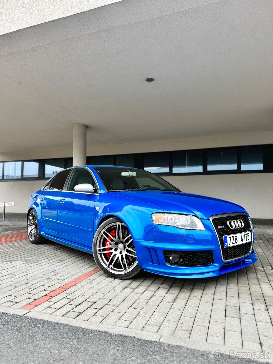 Audi RS4 B7 4.2 V8 manual