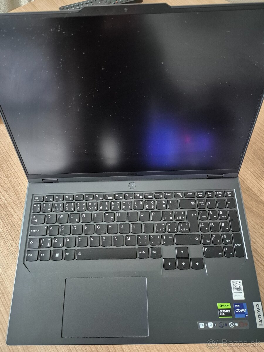 Lenovo Legion Pro 5 16IRX8 Onyx Grey