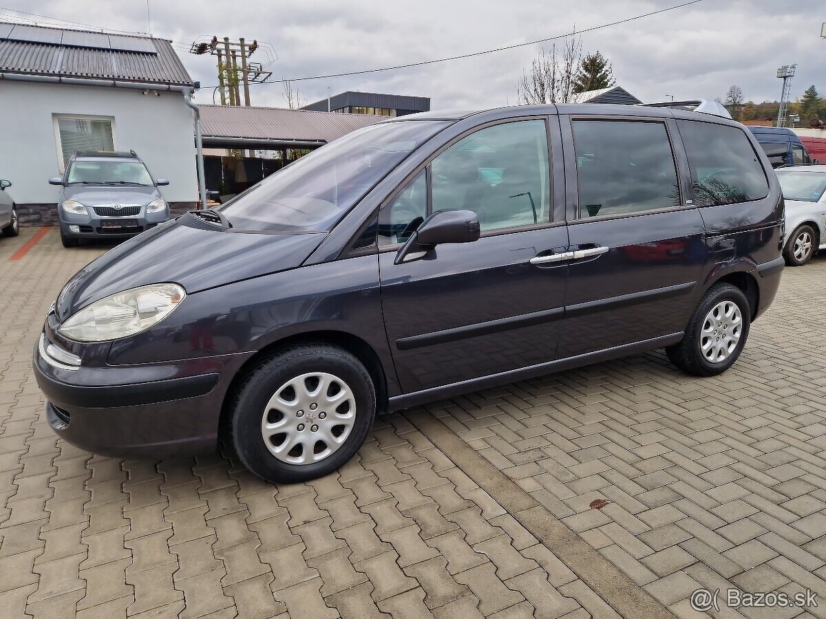 Predám Peugeot 807 2.2 HDI 94 KW,Tempomat,Klíma,Park.senzory