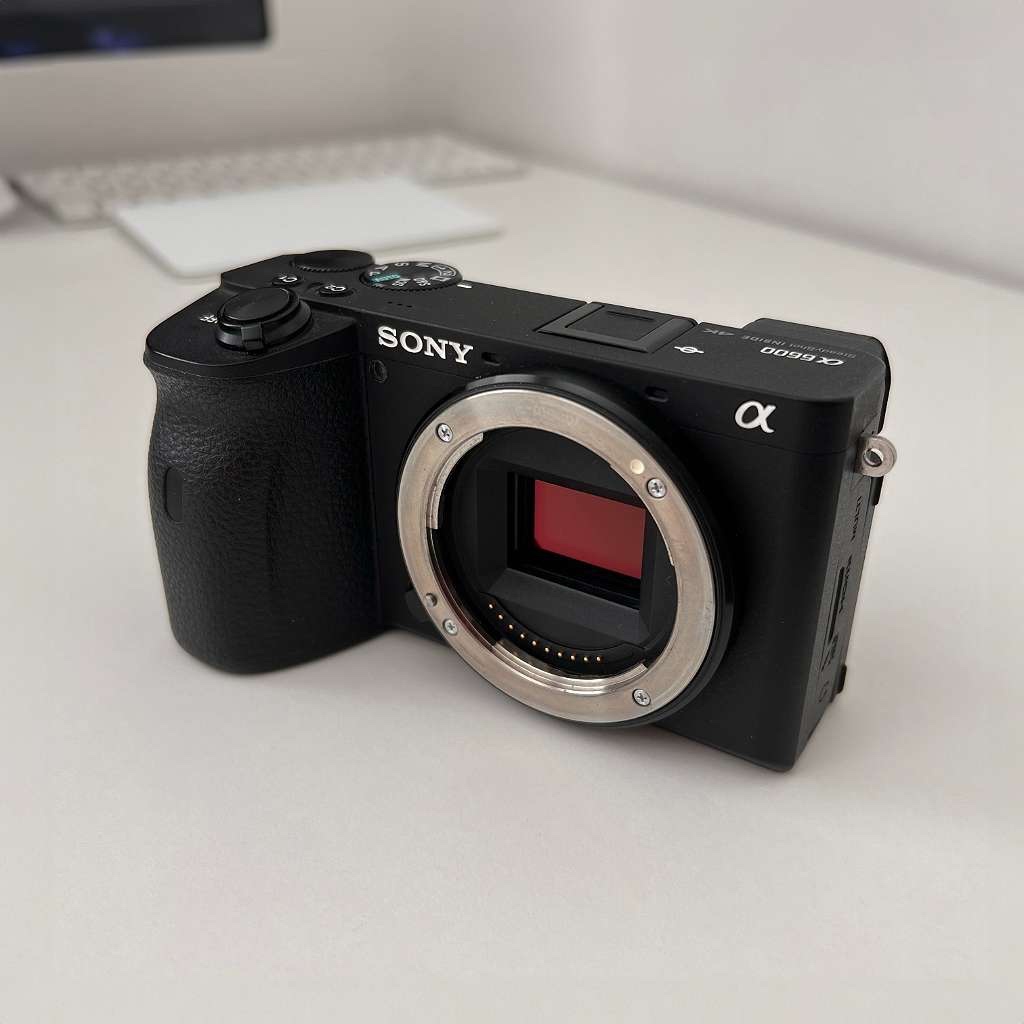 Sony A6600 v perfektnom stave + objektívy