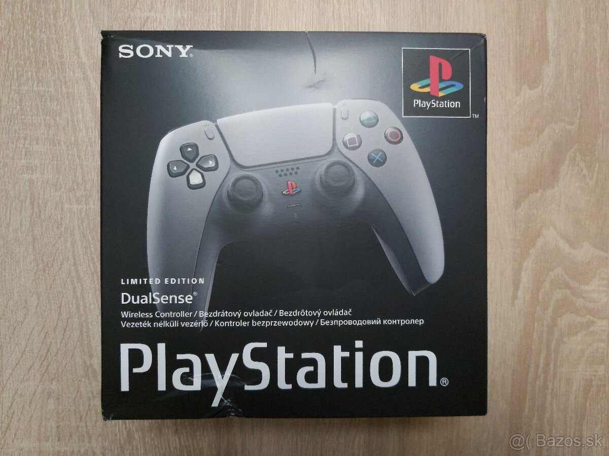 PS5 DualSense 30th Anniversary Limited Edition