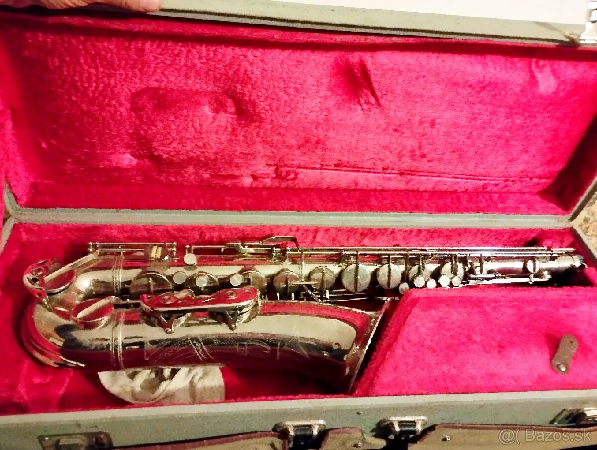 Saxafón Amati Kraslice class de luxe