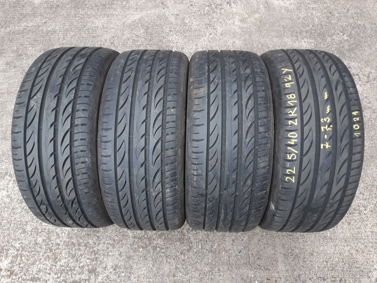 225/40 ZR18  -letné Pirelli