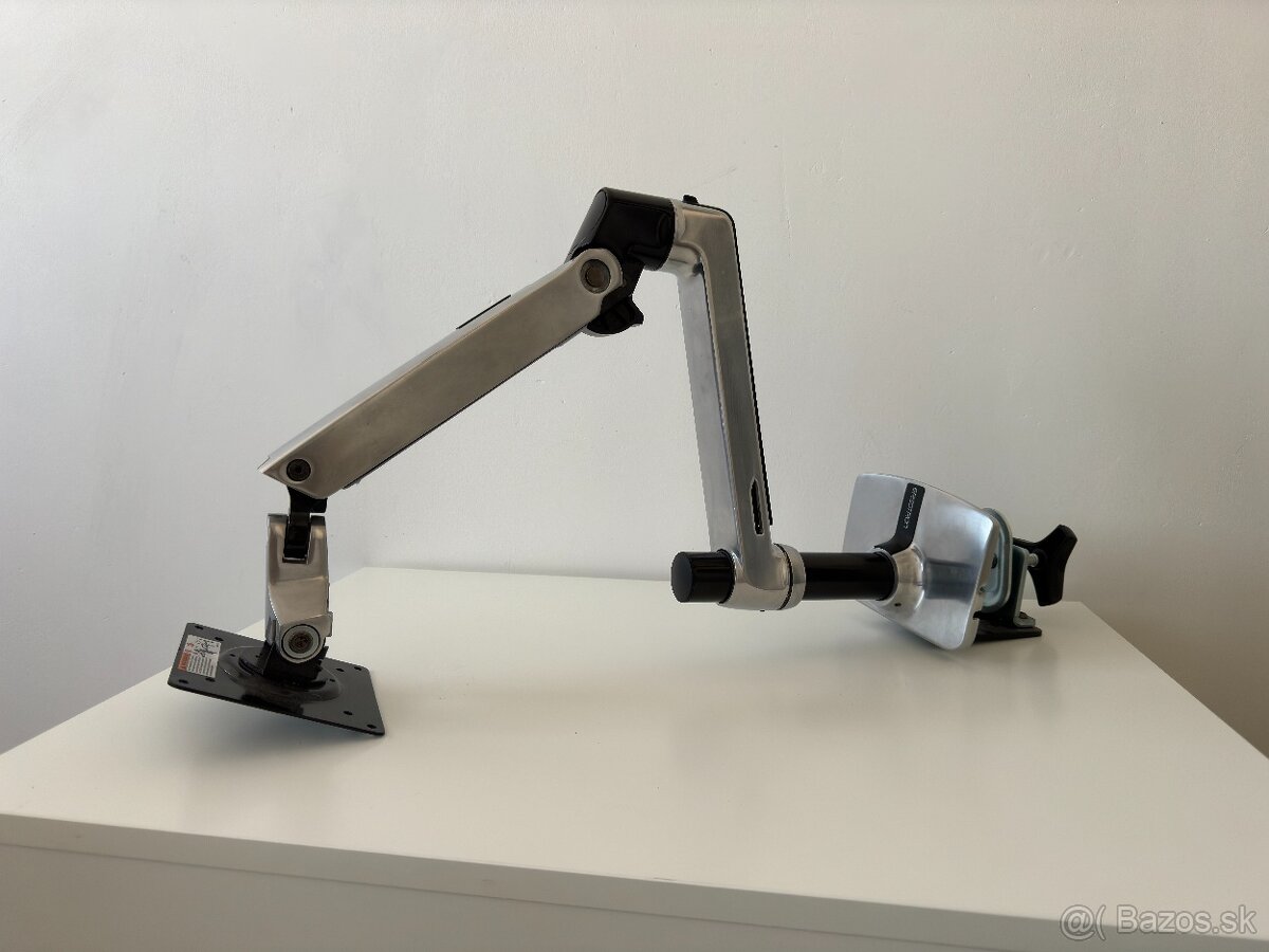 Držiak na monitor ERGOTRON LX Desk Mount Arm