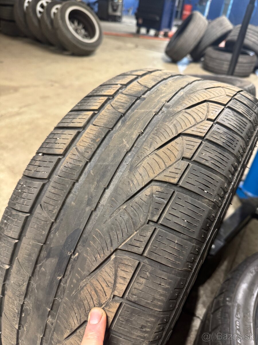 Zimne pneu 255/40 R18 Pirelli