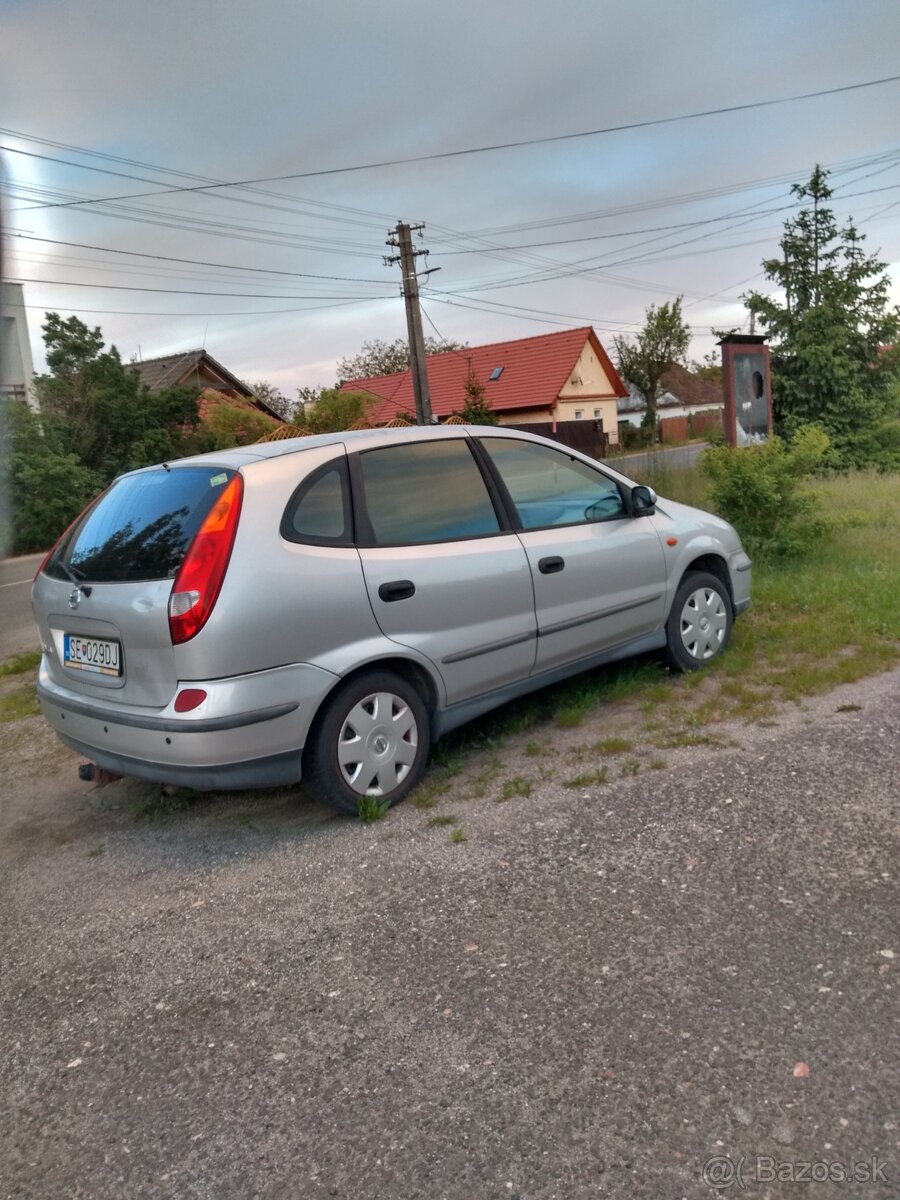 Predám Nissan almera TINO Lacno