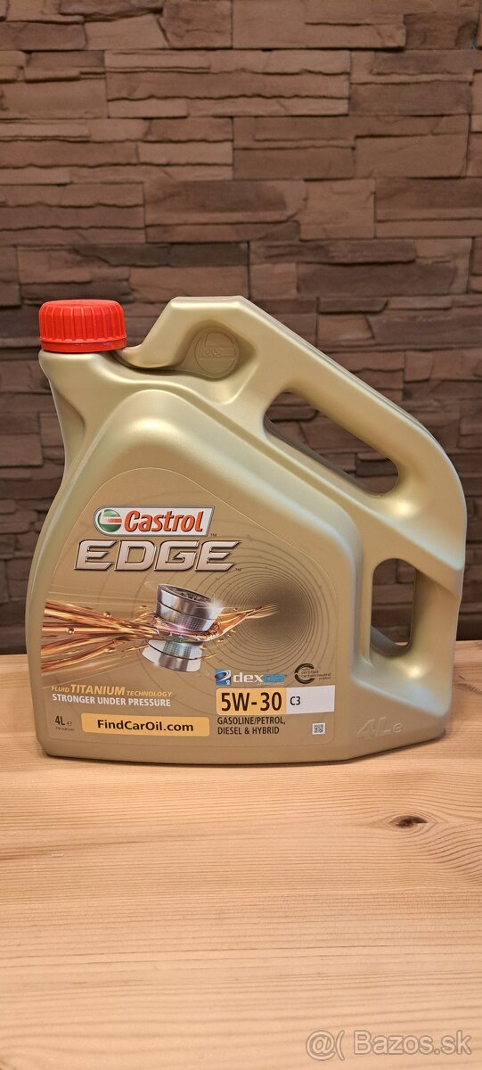 Predám motorový Olej Castrol Edge 5w 30, C3). 4litre.