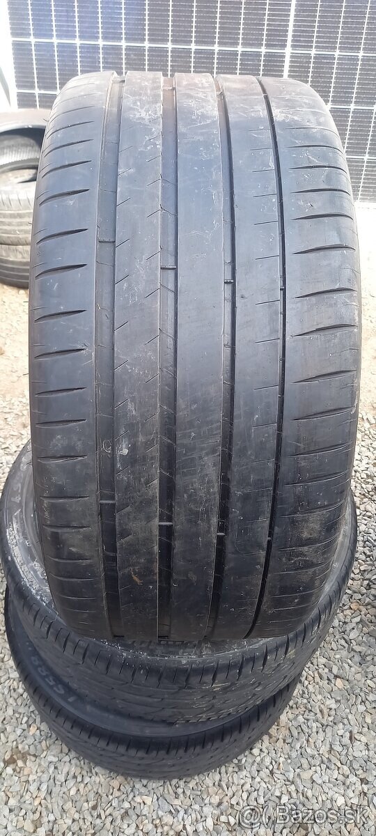 Predám letné pneu Michelin 325/35rz22