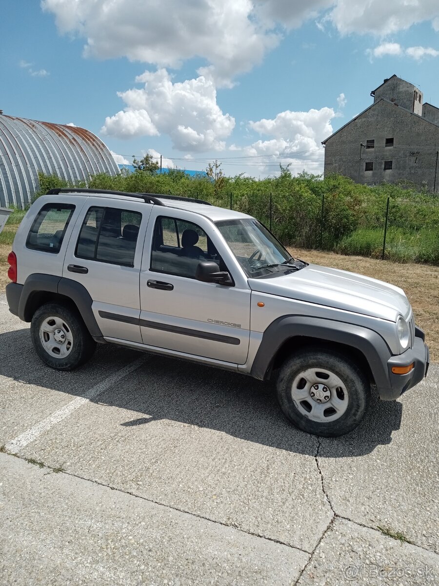 JEEP CHEROKEE KJ