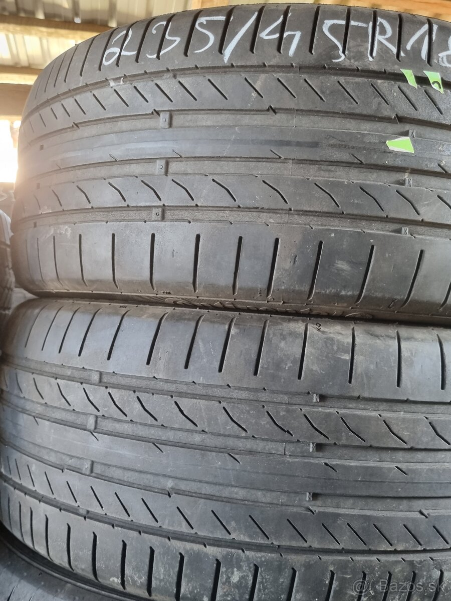 235/45R18 Continental