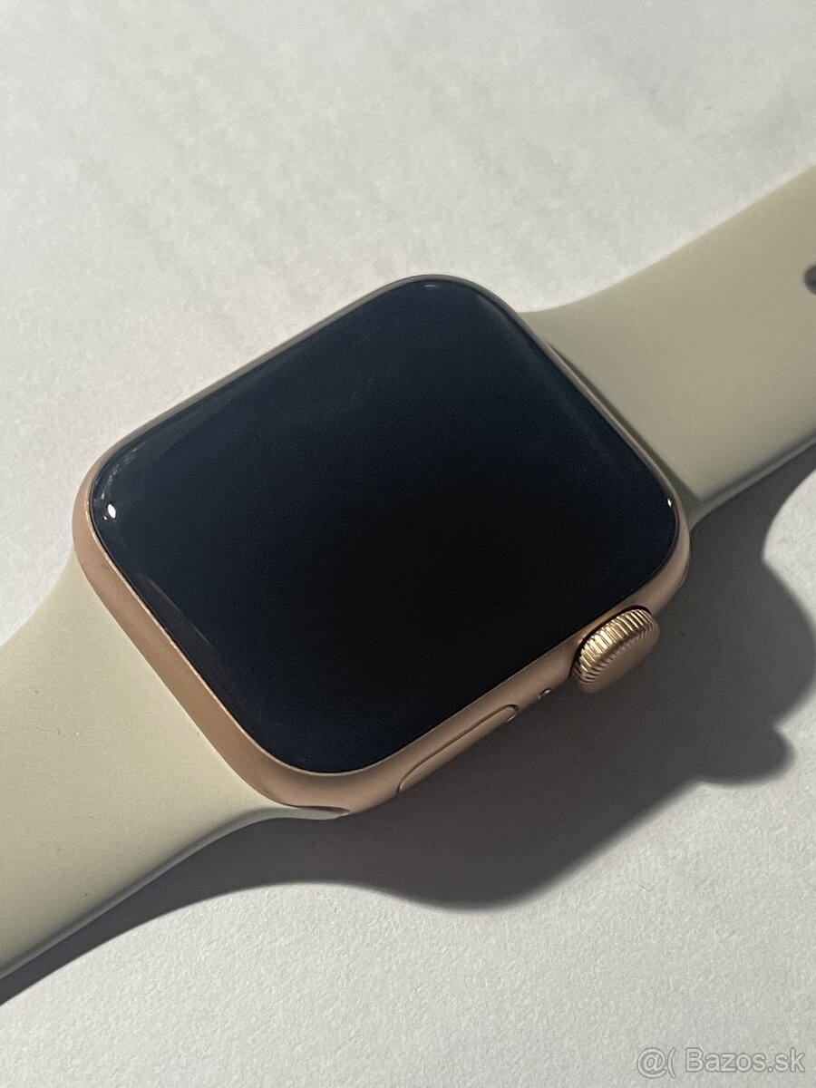 Apple Watch SE 40mm Rose Gold