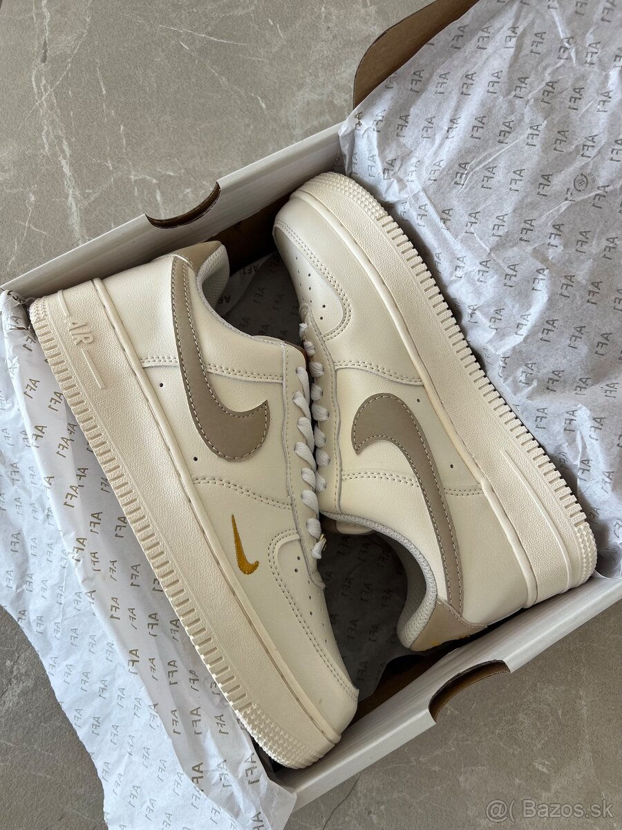 Nike Air force 1 kožené dámske tenisky