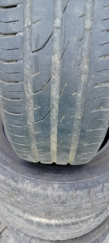 Predám 4 letné pneumatiky 205/60 R16 92H Continental