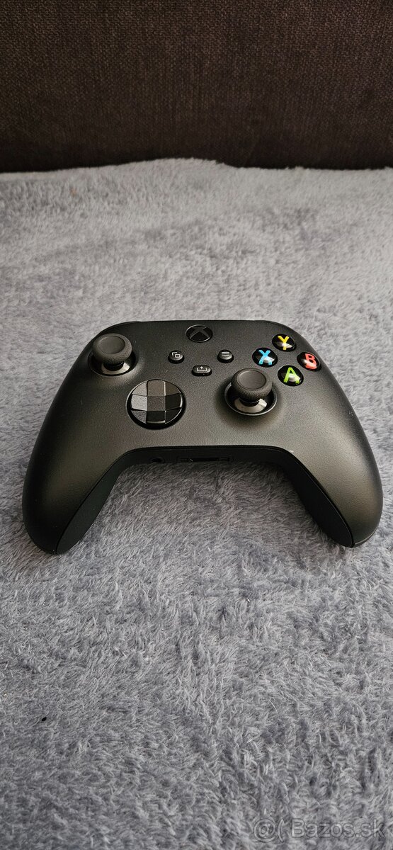 Xbox series gamepad (ovladac)