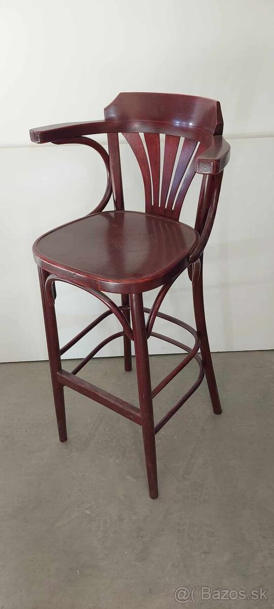 barová stolička