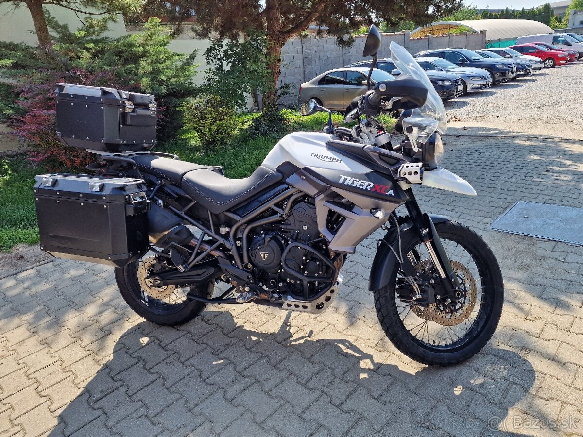 Triumph Tiger 800 XCA 95k M6 (benzín)