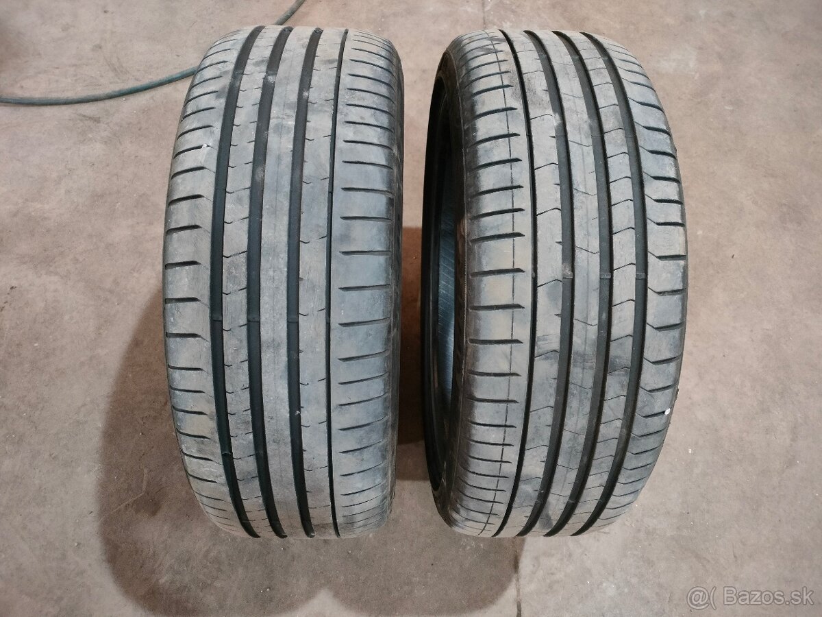 Predám 2 ks letných pneu Pirelli 225/40 r20