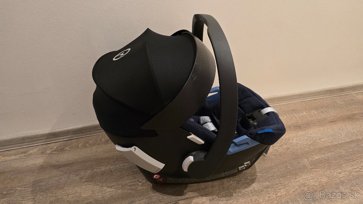 Cybex Aton 5  Navy Blue 2022 po 1 babatku