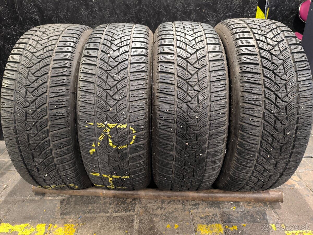 215/60 R16 Dunlop zimne pneumatiky