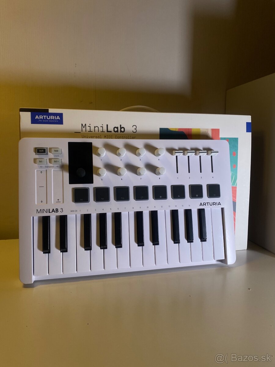 Arturia minilab 3 MIDI keyboard