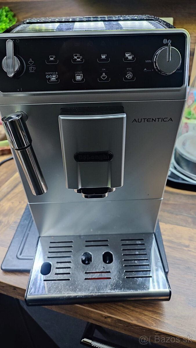 Delonghi Autentica kavovar