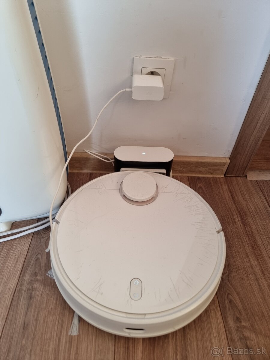 Predám Xiaomi Mi Robot Vacuum - Mop Pro